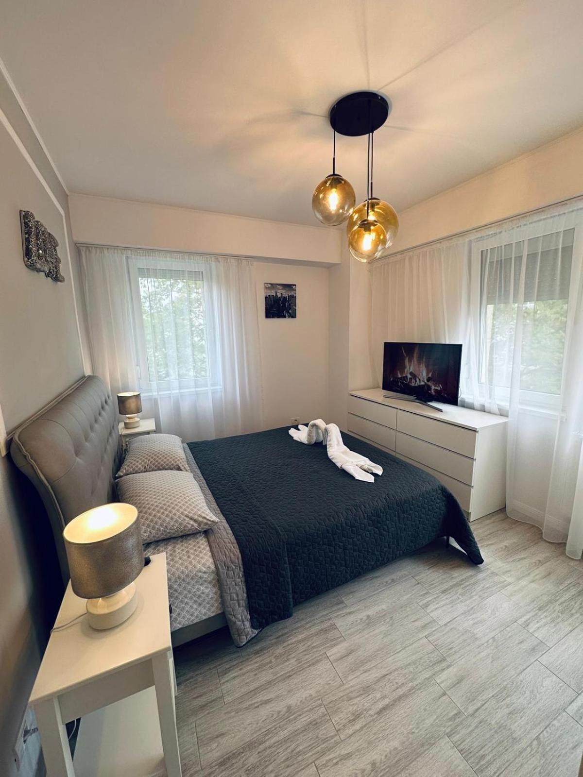 Sofiapartment Орадя Экстерьер фото